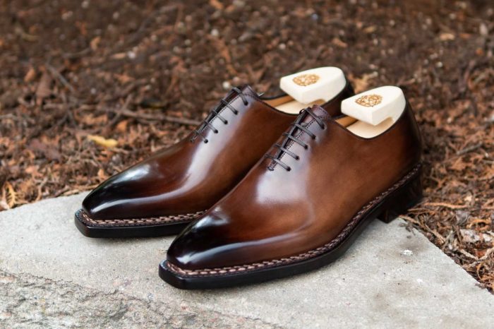 Popular men's dress shoe brands